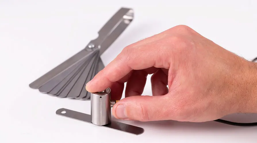 Measuring Thin Single-Layer Material Using a High- Frequency Thickness Gauge and Transducer (Above 20 MHz)