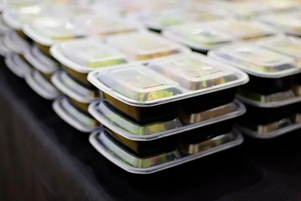 Measuring the Thickness of Multilayer Plastic Food and Beverage Containers