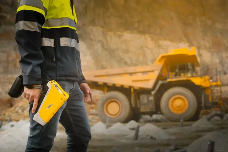Vanta Series XRF Analyzers — view 11